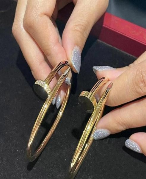classic bangles designer gold silver nail bracelet titanium steel cuff fashion bangle nlay diamond bracelets womens mens love jewe9874930, Black
classic bangles designer gold silver nail bracelet titanium steel cuff fashion bangle nlay diamond bracelets womens mens love jewe9874930, Black
