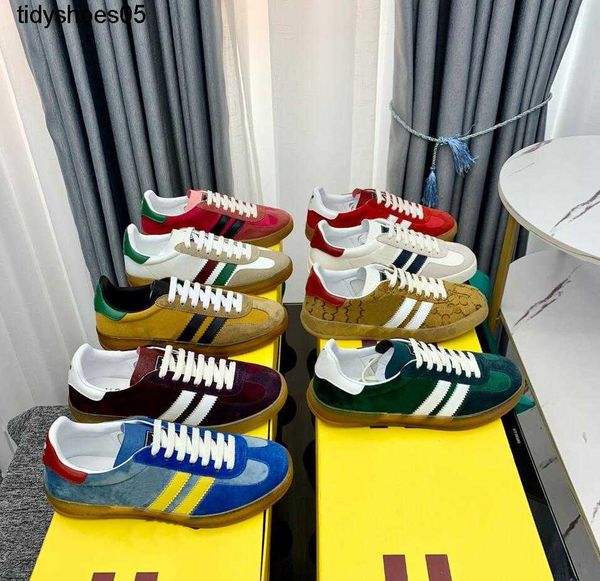 designer luxury gazelles sneaker casual shoes embroidery design women gazelle sneaker retro sneakers fluff upper rubber sole comfortable, Black
designer luxury gazelles sneaker casual shoes embroidery design women gazelle sneaker retro sneakers fluff upper rubber sole comfortable, Black