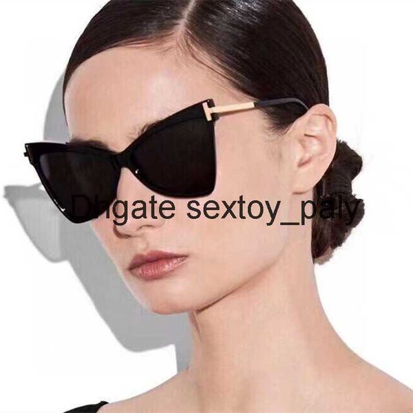 sunglasses tom t-shaped fashion ford large frame for female drivers driving in the street concave shape glasses sun shading, White;black
sunglasses tom t-shaped fashion ford large frame for female drivers driving in the street concave shape glasses sun shading, White;black