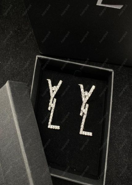 diamond stud earrings designer jewelry fashion silver earring for women party studs hoops wedding lovers gift engagement for bride6381971, Golden;silver
diamond stud earrings designer jewelry fashion silver earring for women party studs hoops wedding lovers gift engagement for bride6381971, Golden;silver