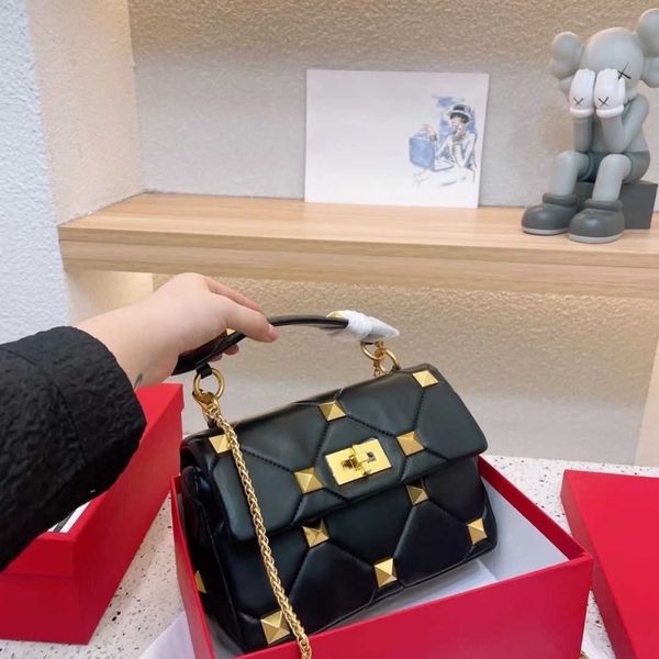 v designer bags for ladies varivet new versatile women's handbag lingge bag crossbody bag shopping mall limited edition large capacity
v designer bags for ladies varivet new versatile women's handbag lingge bag crossbody bag shopping mall limited edition large capacity