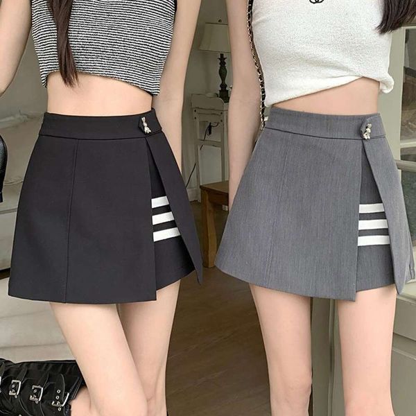 half length skirt for women summer korean design niche high waist slimming temperament age reducing a line short, Black
half length skirt for women summer korean design niche high waist slimming temperament age reducing a line short, Black