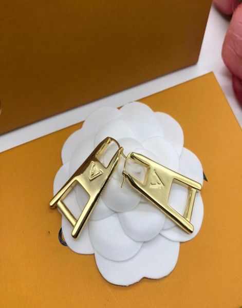 18k gold plated luxury brand designers letters zipper stud famous women earring wedding party jewelry no box6638133, Golden;silver
18k gold plated luxury brand designers letters zipper stud famous women earring wedding party jewelry no box6638133, Golden;silver