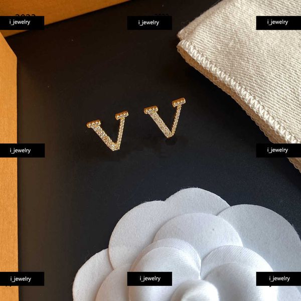 women designer earrings fashion shiny diamond letter shape luxury hoop & huggie jewelry #including brand box new arrival, Golden;silver
women designer earrings fashion shiny diamond letter shape luxury hoop & huggie jewelry #including brand box new arrival, Golden;silver