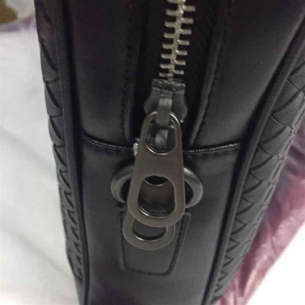 2022 hand knitted brand designer briefcases new arrival business bags for men genuine leather business laphandbag266d
2022 hand knitted brand designer briefcases new arrival business bags for men genuine leather business laphandbag266d