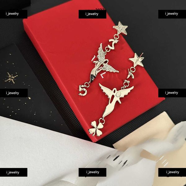 designer women's earrings novelty style jewelry shoe shaped pendant dangle & chandelier #including brand box new arrival, Silver
designer women's earrings novelty style jewelry shoe shaped pendant dangle & chandelier #including brand box new arrival, Silver
