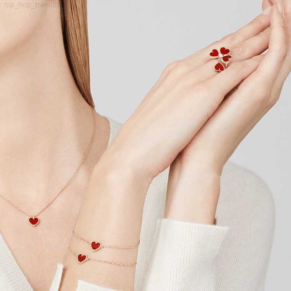 designer lucky clover heart bracelet brand letter-v cleef tennis chain charm bracelets mens jewelry for women party christmas presents gift, Golden;silver
designer lucky clover heart bracelet brand letter-v cleef tennis chain charm bracelets mens jewelry for women party christmas presents gift, Golden;silver