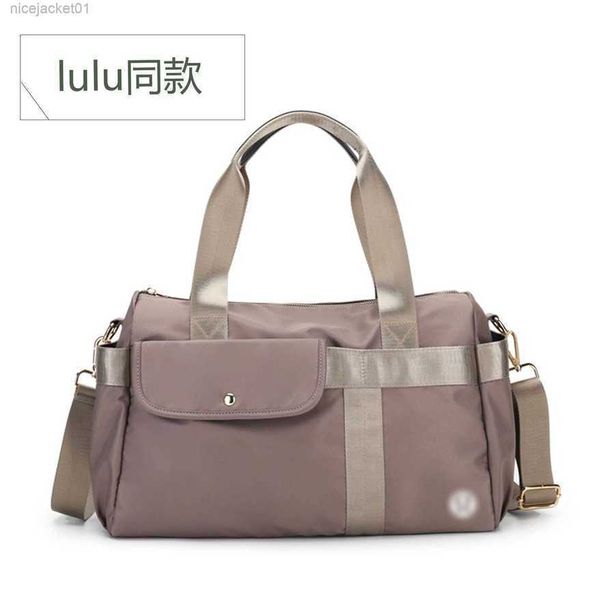 2023 designer luluslemens travel bag new travel bag trend fashion one shoulder crossbody bag lightweight and water proof nylon fabric large
2023 designer luluslemens travel bag new travel bag trend fashion one shoulder crossbody bag lightweight and water proof nylon fabric large