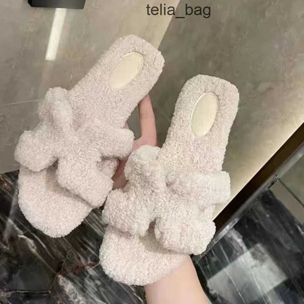 sandal 2023 furry of bear hers oran dsigner slipper shoes wool slippers autumn and teddy designer daily wear winter women's flat bottom
sandal 2023 furry of bear hers oran dsigner slipper shoes wool slippers autumn and teddy designer daily wear winter women's flat bottom