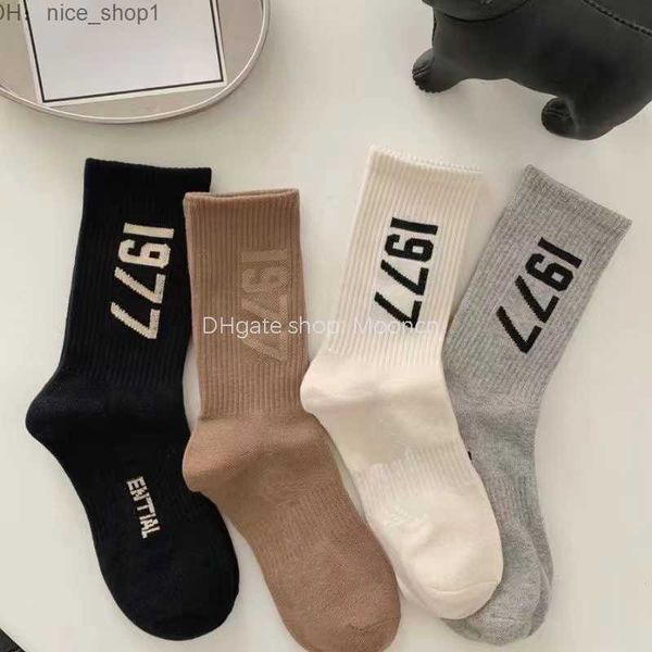 essent designer mens womens socks classic letter cotton sock fashion brand comfortable sport movement stocking essentialclothing aeiz, Black
essent designer mens womens socks classic letter cotton sock fashion brand comfortable sport movement stocking essentialclothing aeiz, Black