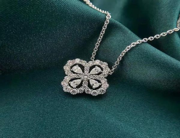 luxury full diamond four grass pendant necklace niche design super flash imitation moissanite flowershaped flower clavicle chain 2565077, Silver
luxury full diamond four grass pendant necklace niche design super flash imitation moissanite flowershaped flower clavicle chain 2565077, Silver