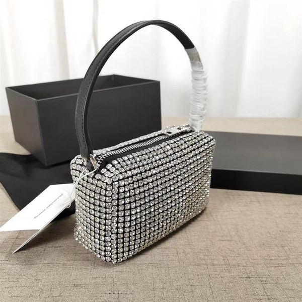 fashion designer diamond bag chain mesh rhinestone pouch 17cm with gift box and dust bag274k
fashion designer diamond bag chain mesh rhinestone pouch 17cm with gift box and dust bag274k