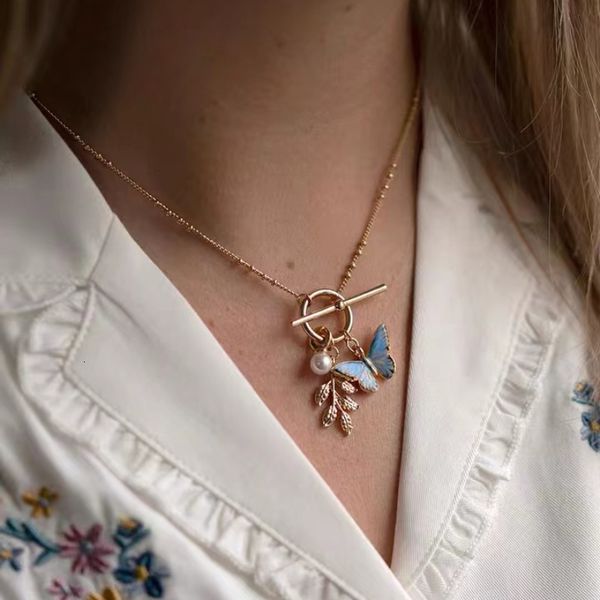pendant necklaces europe and the united states butterfly pearl ot oil painting necklace jewelry women anniversary birthday gift 230822, Silver
pendant necklaces europe and the united states butterfly pearl ot oil painting necklace jewelry women anniversary birthday gift 230822, Silver
