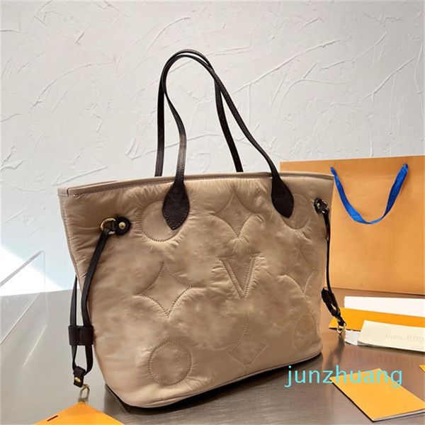 designer -mens womens feather winter shopping bags fashion design embroidery handbags pillow shoulder bag large capacity totes280o
designer -mens womens feather winter shopping bags fashion design embroidery handbags pillow shoulder bag large capacity totes280o