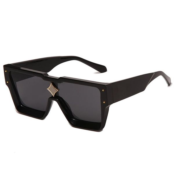black cyclone mask sunglasses fashion couple designer sunglasses for women mens - new original packaging with box label2365, White;black
black cyclone mask sunglasses fashion couple designer sunglasses for women mens - new original packaging with box label2365, White;black