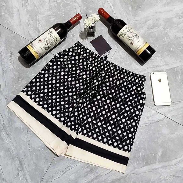 2023 mens shorts summer designers casual sports fashion quick drying men beach pants black and blue asian size m-xxxl, White;black
2023 mens shorts summer designers casual sports fashion quick drying men beach pants black and blue asian size m-xxxl, White;black
