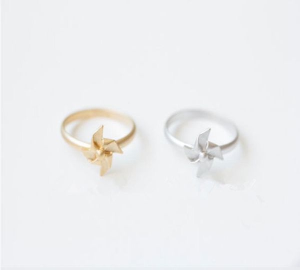 new unique fashion jewelry goldplated silver plating rose gold pinwheel loop gift selling products for students4985422, Golden;silver
new unique fashion jewelry goldplated silver plating rose gold pinwheel loop gift selling products for students4985422, Golden;silver