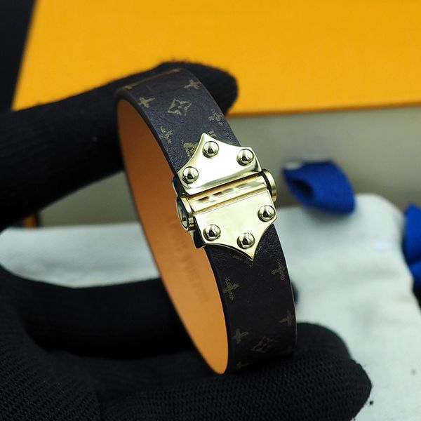 major suit luxury bracelet designer bracelet for woman women jewelry womens leather bracelet bangle christmas gift luxury hard body bracelet, Golden;silver
major suit luxury bracelet designer bracelet for woman women jewelry womens leather bracelet bangle christmas gift luxury hard body bracelet, Golden;silver