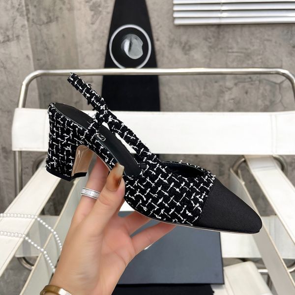 2023ss new designer beach sandals leather chunky casual sandals light calfskin women's shoes size 35-42 luxury leather women's san, Black
2023ss new designer beach sandals leather chunky casual sandals light calfskin women's shoes size 35-42 luxury leather women's san, Black