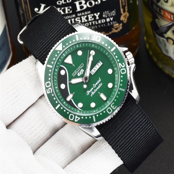 2021 fashion sports young men sei brand luxury watches three-pin quartz watch display dual calendar function with min225k, Slivery;brown
2021 fashion sports young men sei brand luxury watches three-pin quartz watch display dual calendar function with min225k, Slivery;brown