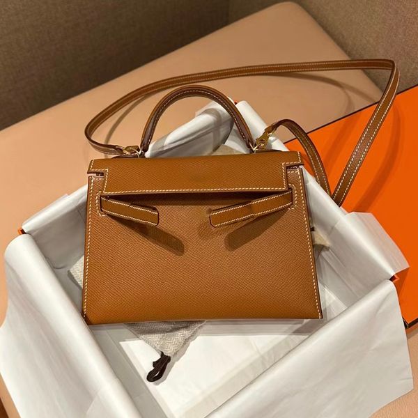a princess mini bags woman shoulder bags espom designer 19cm lady genuine leather tote handbag handbags messenger bag
a princess mini bags woman shoulder bags espom designer 19cm lady genuine leather tote handbag handbags messenger bag