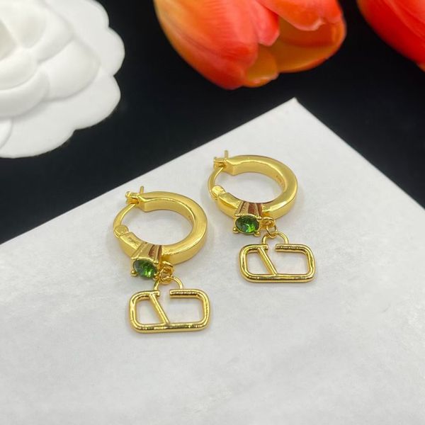 luxury style v letter earrings women designer studs titanium steel classic 18k gold plated jewelry valentine accessories wholesale, Silver
luxury style v letter earrings women designer studs titanium steel classic 18k gold plated jewelry valentine accessories wholesale, Silver