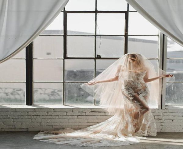 champagne wedding veil two layer knee length bridal veil cut edge with comb custom color 118a4689903, Black
champagne wedding veil two layer knee length bridal veil cut edge with comb custom color 118a4689903, Black
