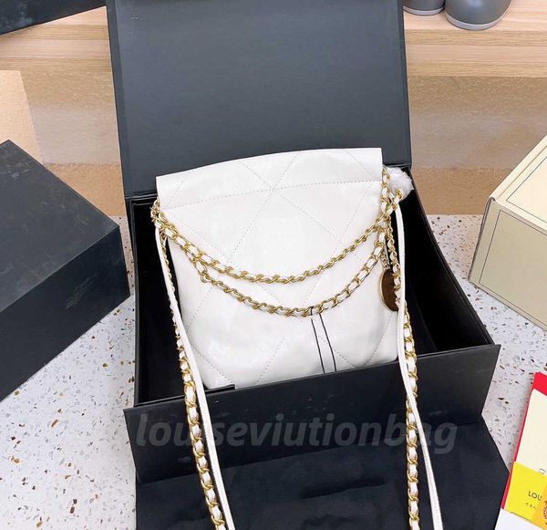 designer bag travel women shopping tote leather garbage bag clutch bag simple retro classic fashion luxury backpack
designer bag travel women shopping tote leather garbage bag clutch bag simple retro classic fashion luxury backpack