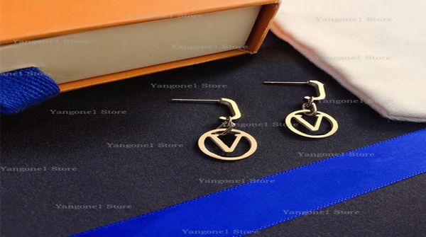 womens classic designer fashion letter love stud earring 316l stainess steel lock studs earrings women wedding party j1031629, Golden;silver
womens classic designer fashion letter love stud earring 316l stainess steel lock studs earrings women wedding party j1031629, Golden;silver
