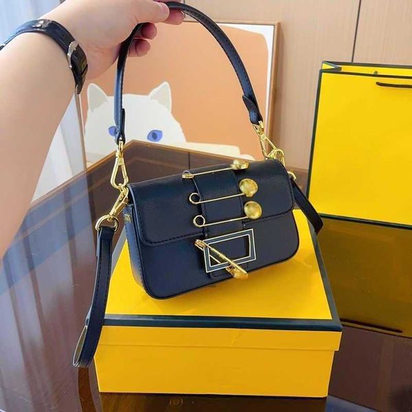sell creative baguette bags fd women gold pin shoulder bags leather designer handbags tote crossbody female purses with pin chain pendant me
sell creative baguette bags fd women gold pin shoulder bags leather designer handbags tote crossbody female purses with pin chain pendant me
