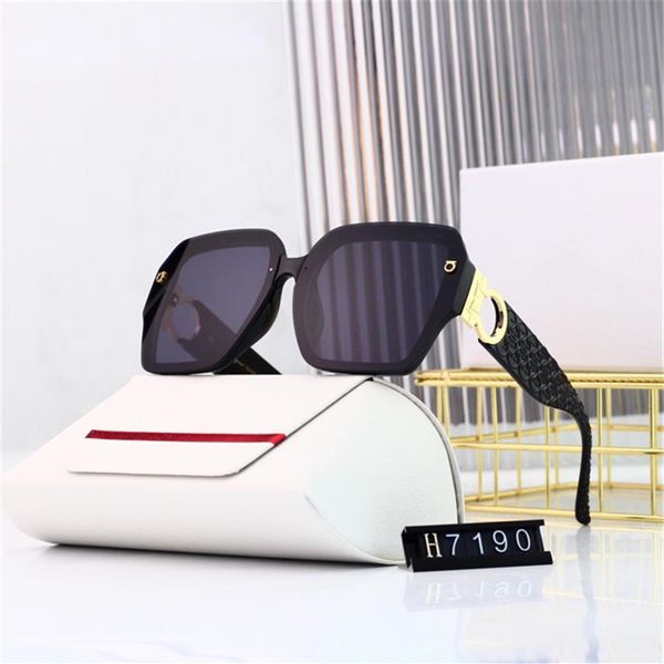 full frame luxury sunglasses for women retro big club fashion designer men ladies sun glasses oblique full letter217v, White;black
full frame luxury sunglasses for women retro big club fashion designer men ladies sun glasses oblique full letter217v, White;black