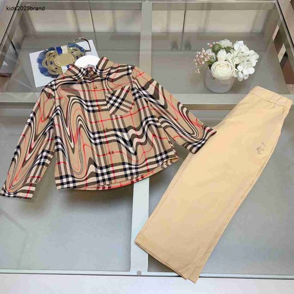 designer baby autumn sets kids tracksuits size 100-150 cm 2pcs cross striped printed lapel shirt and khaki casual pants aug21, White
designer baby autumn sets kids tracksuits size 100-150 cm 2pcs cross striped printed lapel shirt and khaki casual pants aug21, White