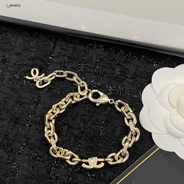women designer jewelry pale gold chain bracelets logo pendant bracelet including box preferred gift, Black
women designer jewelry pale gold chain bracelets logo pendant bracelet including box preferred gift, Black
