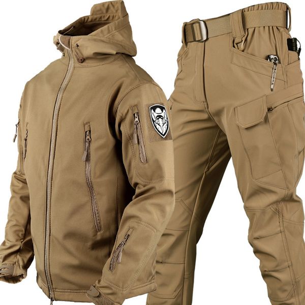 men s tracksuits 2023 shark skin soft shell autumn and winter plush thickened mountaineering tactics training breathable windproof charge su, Gray
men s tracksuits 2023 shark skin soft shell autumn and winter plush thickened mountaineering tactics training breathable windproof charge su, Gray