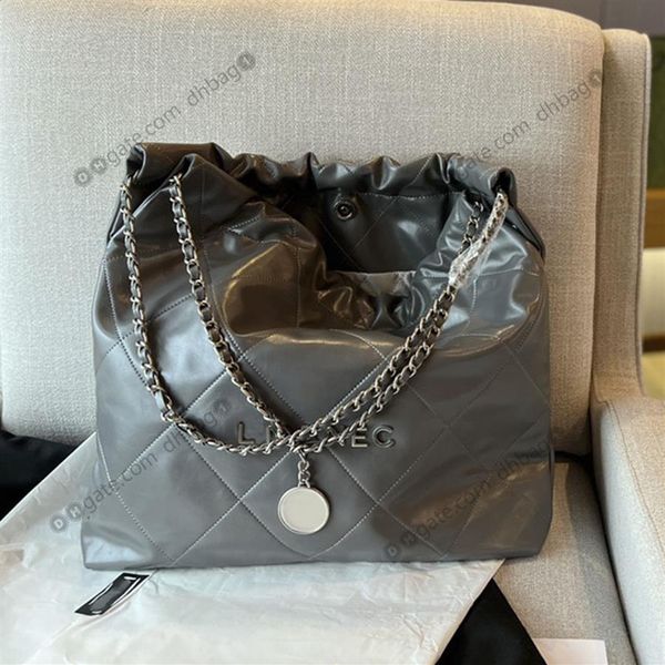 classic 2022 luxury shopping bags handbags dark grey oil wax leather badge coin quilted tote bag high capacity silver metal hardwa280g
classic 2022 luxury shopping bags handbags dark grey oil wax leather badge coin quilted tote bag high capacity silver metal hardwa280g