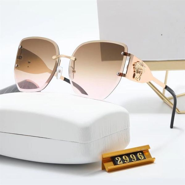 luxury desinger suqare sunglasses women fashion vintage sun glasses brand shades for ladies rectangle eyeglasses gafas de sol326q, White;black
luxury desinger suqare sunglasses women fashion vintage sun glasses brand shades for ladies rectangle eyeglasses gafas de sol326q, White;black