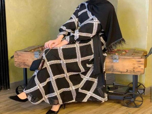 diamond grid printed peignoir muslim abaya dubai fashion embroidery leaves muslim dress abaya female islamic prayers robes 9737051284, Red
diamond grid printed peignoir muslim abaya dubai fashion embroidery leaves muslim dress abaya female islamic prayers robes 9737051284, Red