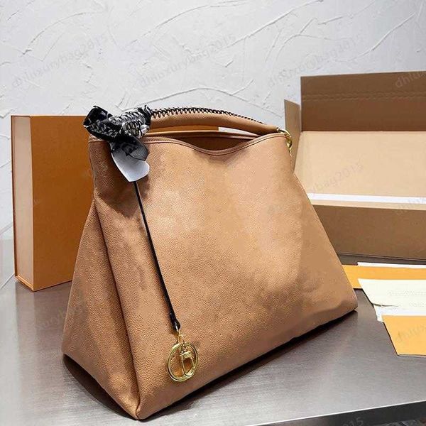 2 colours casual tote r handbags high-quality totes luxury fashion shopping handbag classic plain travel shoulder bags pu leather
2 colours casual tote r handbags high-quality totes luxury fashion shopping handbag classic plain travel shoulder bags pu leather