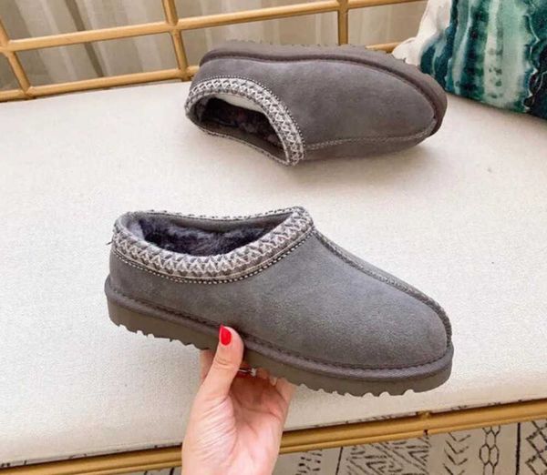new style popular women tazz tasman slippers boots ankle ultra mini casual warm with card dustbag transshipment ug gs all kinds of fashion, Black
new style popular women tazz tasman slippers boots ankle ultra mini casual warm with card dustbag transshipment ug gs all kinds of fashion, Black