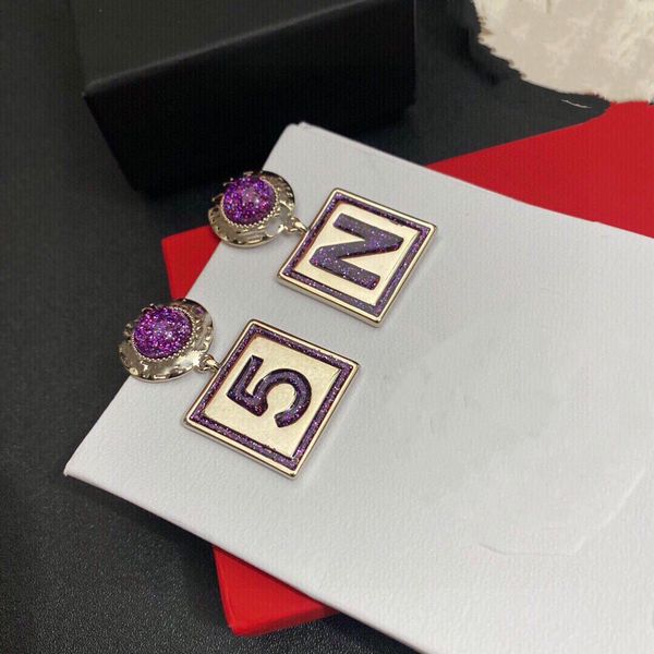 popular luxury brand designers letters stud channel geometric famous women round crystal rhinestone pearl earring ccity wedding party jewelr, Golden;silver
popular luxury brand designers letters stud channel geometric famous women round crystal rhinestone pearl earring ccity wedding party jewelr, Golden;silver