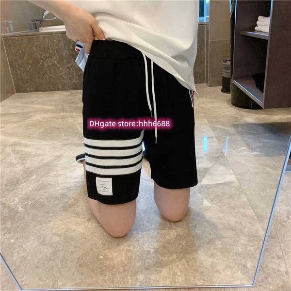 r9ks 2023 new men's and women's shorts tb academy style knitted ice silk sports guard pants trendy ins loose wide leg casual versa, White;black
r9ks 2023 new men's and women's shorts tb academy style knitted ice silk sports guard pants trendy ins loose wide leg casual versa, White;black