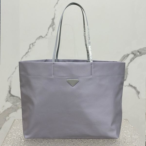 large capacity portable handbag mens and womens solid color nylon shopping bag fashion temperament commuter bag multi function wallet card b
large capacity portable handbag mens and womens solid color nylon shopping bag fashion temperament commuter bag multi function wallet card b