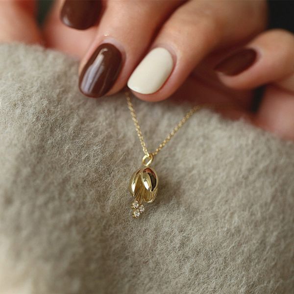 14k gold flower pendant, dainty tulip pendant necklace, diamond tulip pendant, flower charm necklace, handmade jewelry, gift for her, Silver
14k gold flower pendant, dainty tulip pendant necklace, diamond tulip pendant, flower charm necklace, handmade jewelry, gift for her, Silver