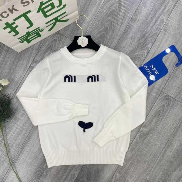 miu knitted sweater round neck sweatshirt women long sleeved t shirt winter warm pullover coat embroidery casual sweaters, White;black
miu knitted sweater round neck sweatshirt women long sleeved t shirt winter warm pullover coat embroidery casual sweaters, White;black