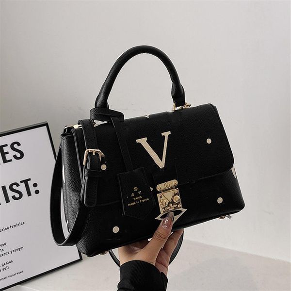 women waist bags 2023 bags bag should leader handbag fashion designer selling lady cross body chain coin purse tote304j
women waist bags 2023 bags bag should leader handbag fashion designer selling lady cross body chain coin purse tote304j
