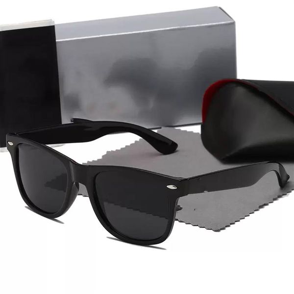 luxurys designer sunglasses men women pilot sunglasses eyewear glasses metal frame lens with box d2140262i, White;black
luxurys designer sunglasses men women pilot sunglasses eyewear glasses metal frame lens with box d2140262i, White;black