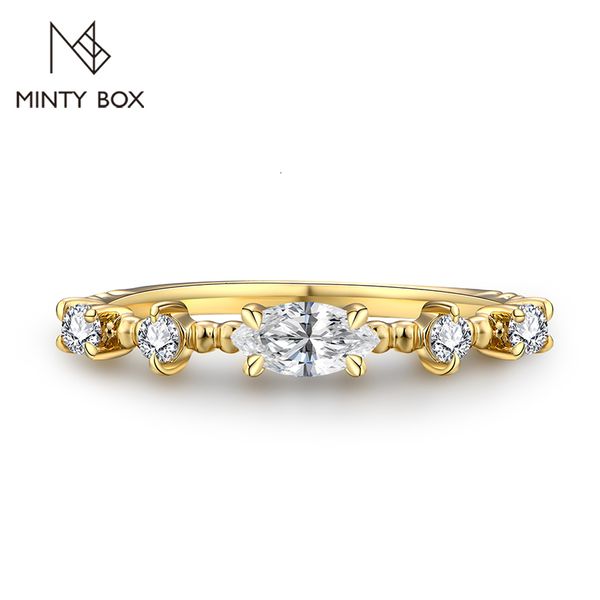 wedding rings mintybox d color vvs1 18k ring for women 925 sterling silver wtihe gold engegament band fine jewelry gift 230822, Slivery;golden
wedding rings mintybox d color vvs1 18k ring for women 925 sterling silver wtihe gold engegament band fine jewelry gift 230822, Slivery;golden