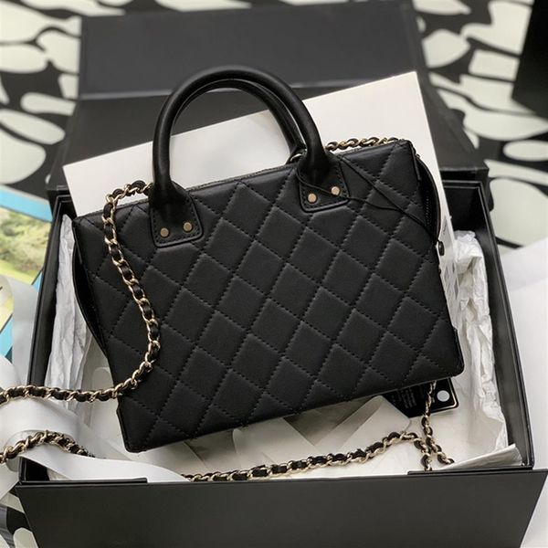 designer handbag 10a mirror quality lambskin vanity case 20 5cm luxury cosmetic bags with box c1462967
designer handbag 10a mirror quality lambskin vanity case 20 5cm luxury cosmetic bags with box c1462967