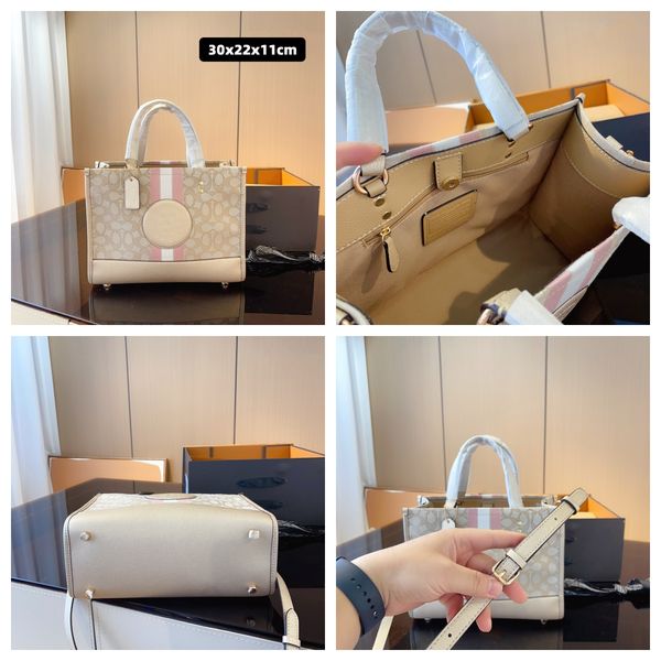 ladies shoulder bag c letter shopping bag luxury bag brands popular handbags with long strap travel office beach tote bags for work crossbod
ladies shoulder bag c letter shopping bag luxury bag brands popular handbags with long strap travel office beach tote bags for work crossbod