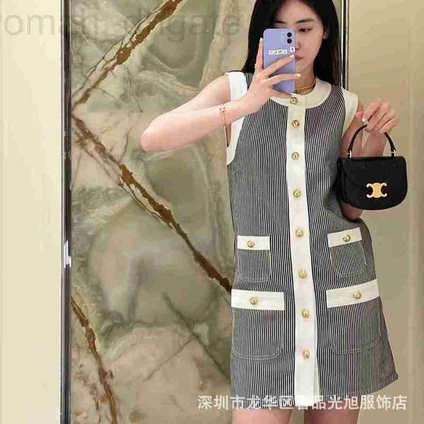 womens jackets designer ce sejia autumn and winter new contrast stripe sleeveless dress pocket decoration commuting elegant southern oil pen, Black;brown
womens jackets designer ce sejia autumn and winter new contrast stripe sleeveless dress pocket decoration commuting elegant southern oil pen, Black;brown